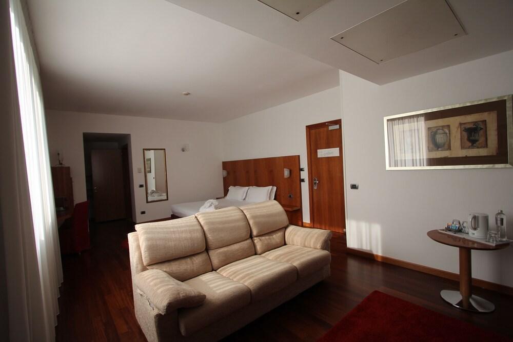 Vicenza Tiepolo Hotel Esterno foto